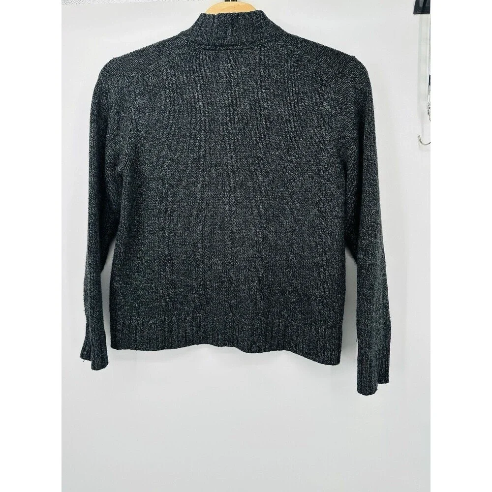 Izod Men's Sweater 1/4 zip Large Snowflake/Christmas Carbon Htr  Size L see note